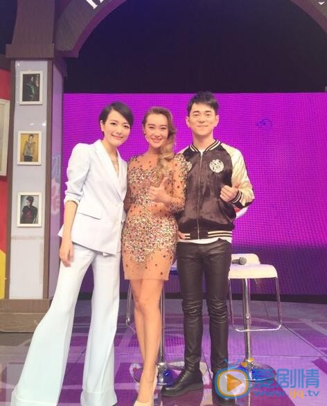 杨乐乐合照 杨乐乐高清写真_杨乐乐高清剧照