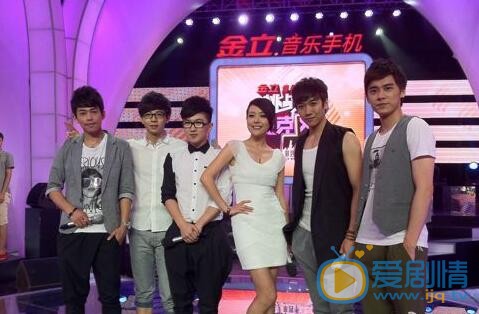 杨乐乐合照 杨乐乐高清写真_杨乐乐高清剧照