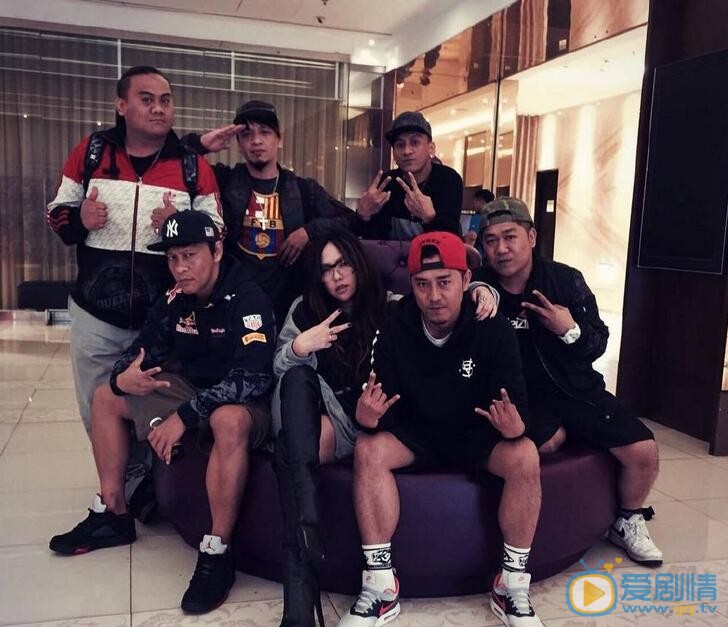 张惠妹合照 张惠妹高清写真_张惠妹高清剧照