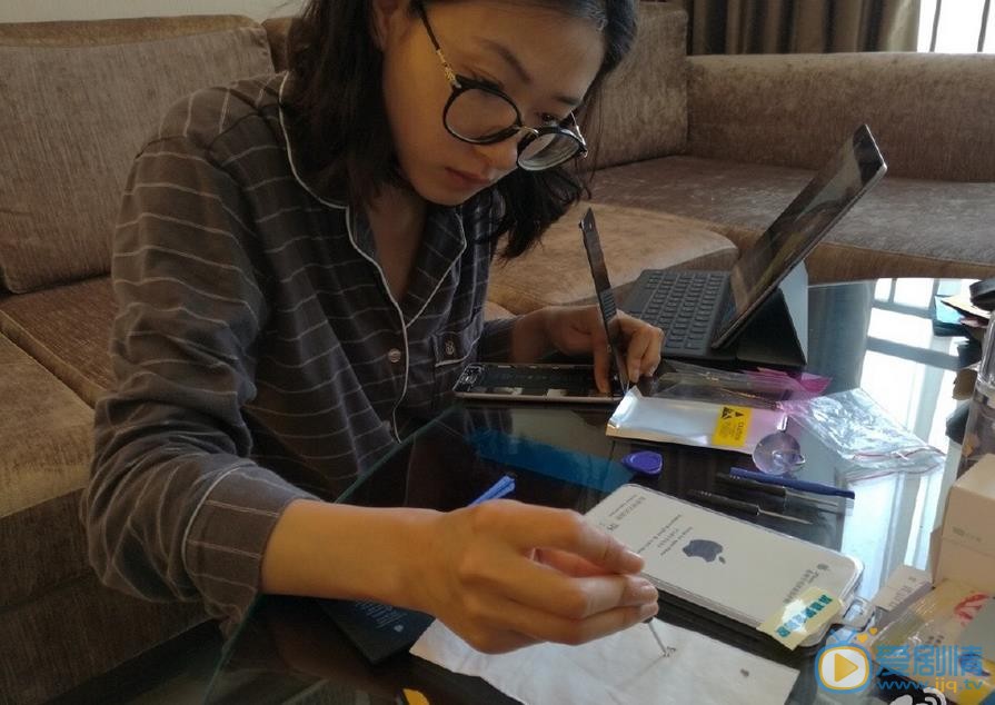 万茜素颜生活照 万茜高清写真_万茜高清剧照