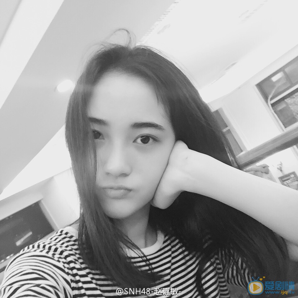 赵嘉敏自拍照 赵嘉敏高清写真_赵嘉敏高清剧照