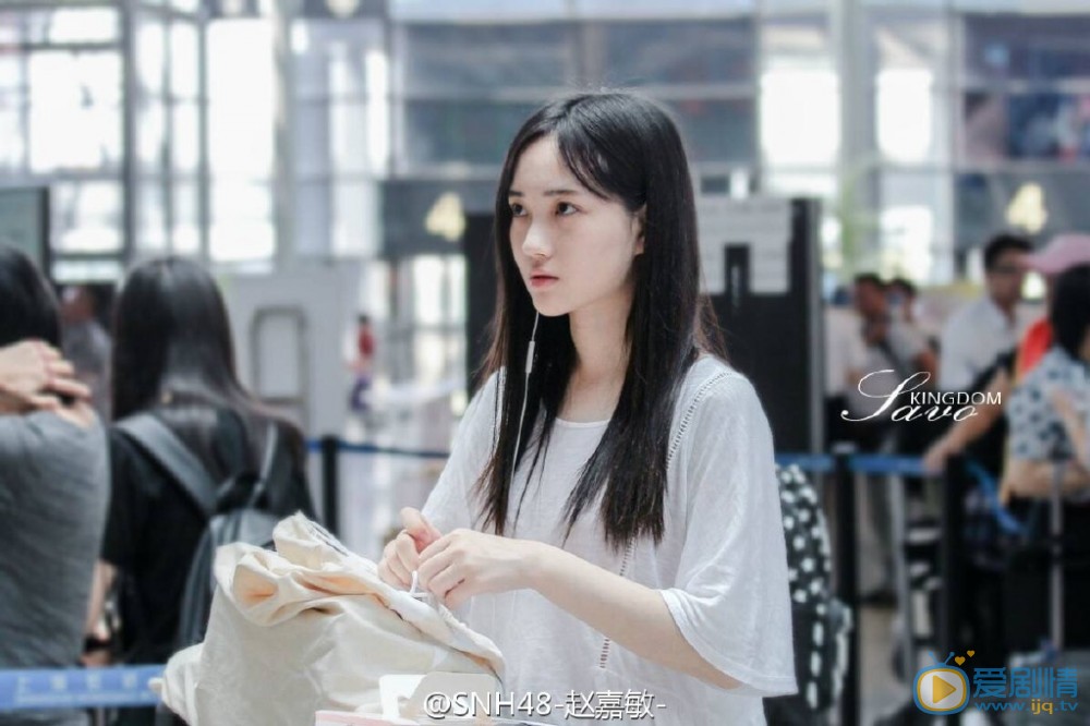 赵嘉敏机场照片 赵嘉敏高清写真_赵嘉敏高清剧照