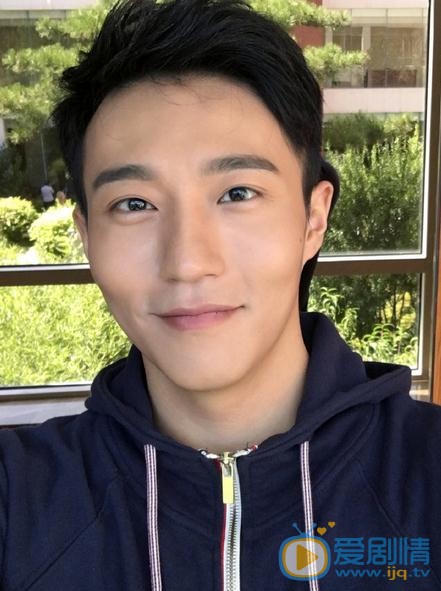 王森生活照 王森高清写真_王森高清剧照