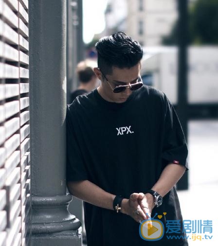周柏豪街拍 周柏豪街拍