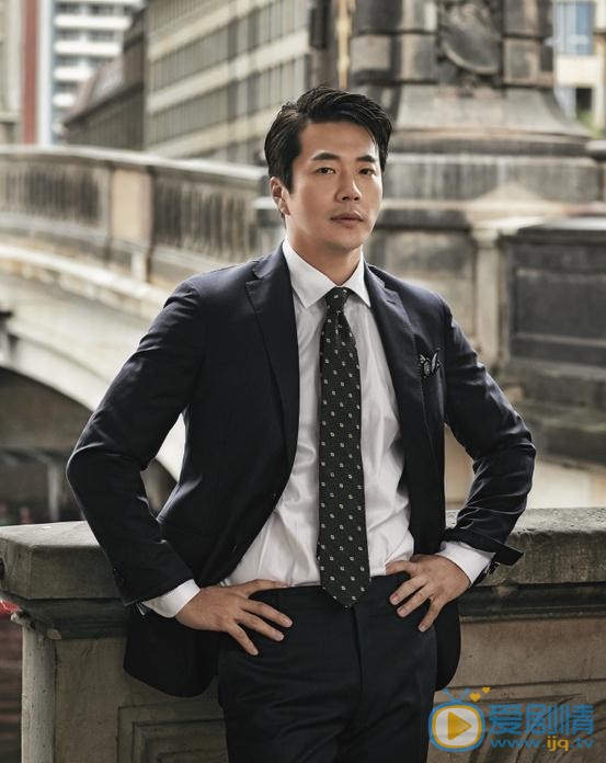 权相佑杂志照 权相佑高清写真_权相佑高清剧照