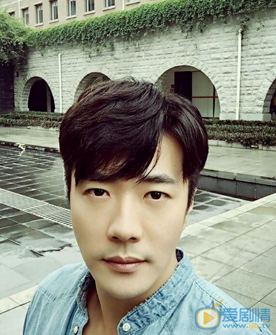 权相佑生活照 权相佑高清写真_权相佑高清剧照