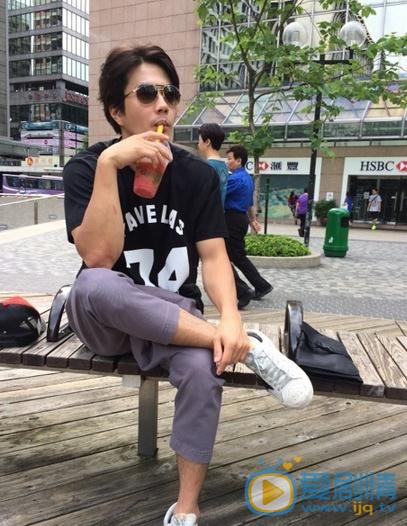 权相佑生活照 权相佑高清写真_权相佑高清剧照