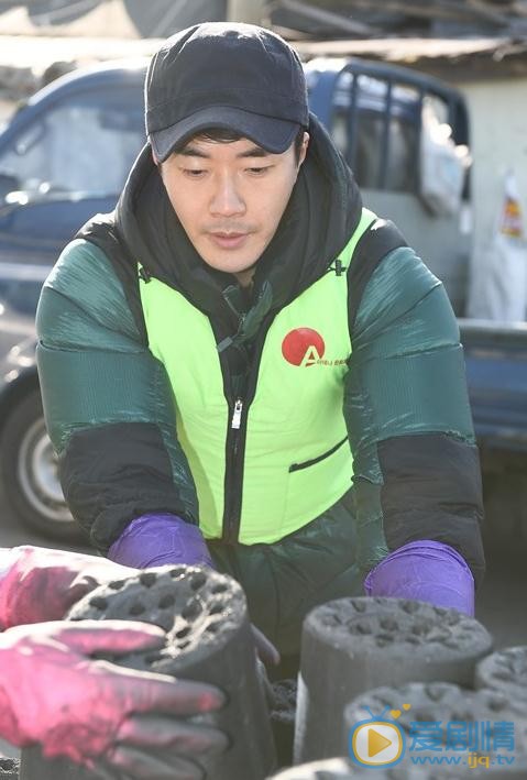 权相佑公益照 权相佑高清写真_权相佑高清剧照