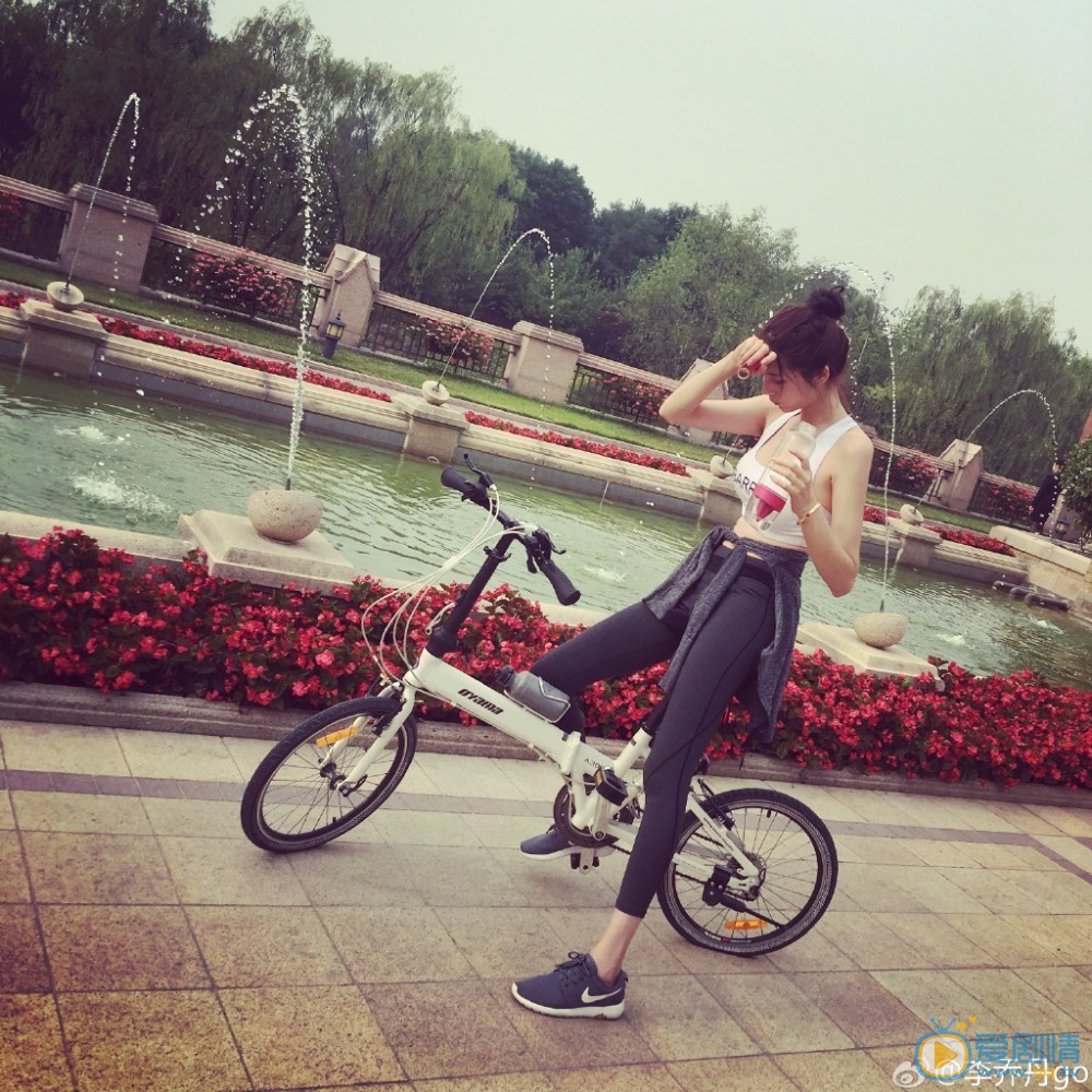 李乔丹生活照 李乔丹高清写真_李乔丹高清剧照