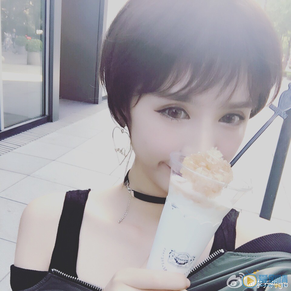 李乔丹生活照 李乔丹高清写真_李乔丹高清剧照