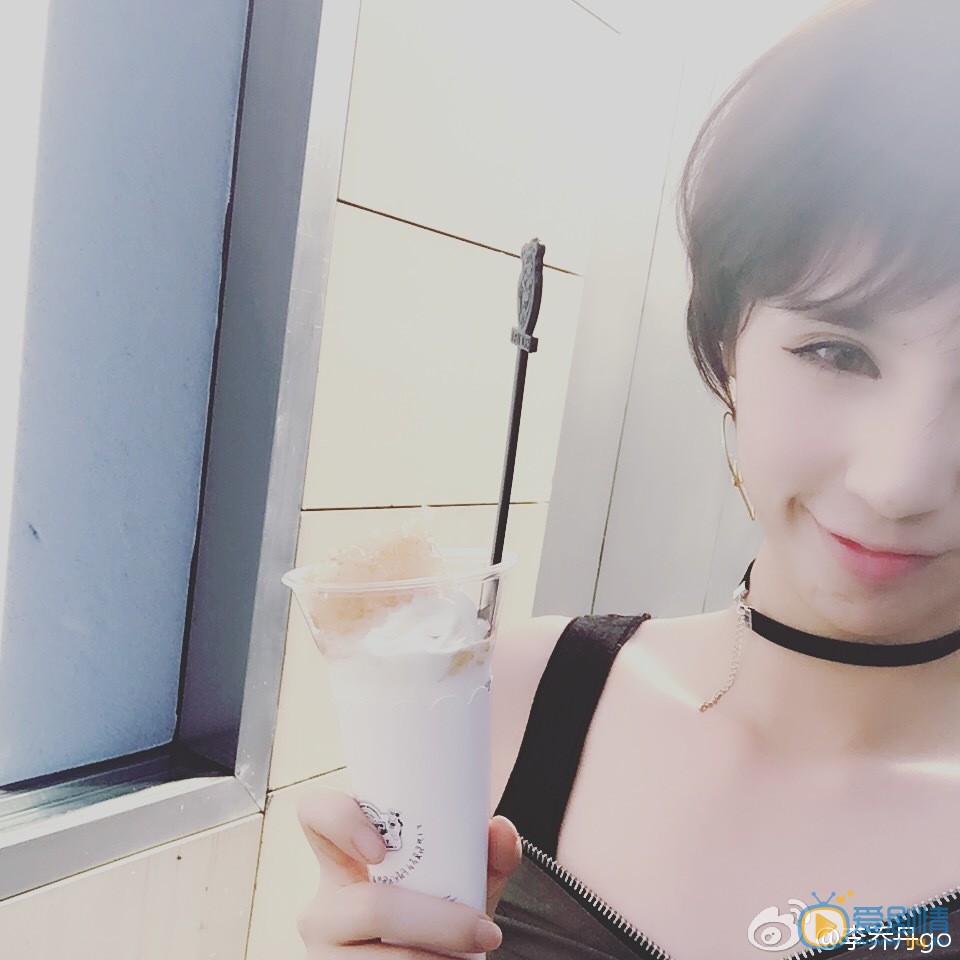李乔丹生活照 李乔丹高清写真_李乔丹高清剧照