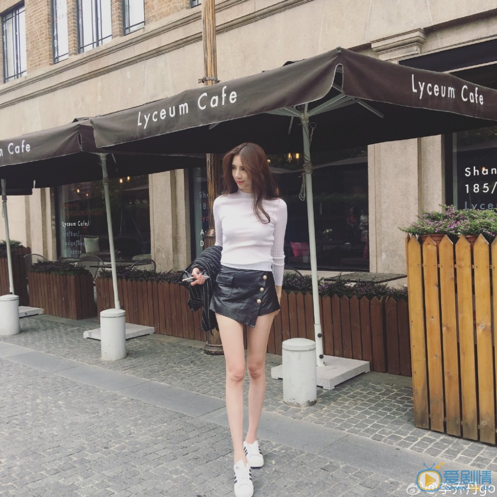李乔丹街拍 李乔丹高清写真_李乔丹高清剧照