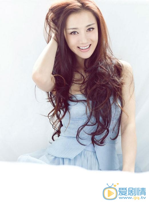 李依晓气质写真 李依晓高清写真_李依晓高清剧照
