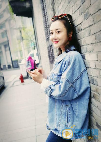 李依晓街拍 李依晓高清写真_李依晓高清剧照