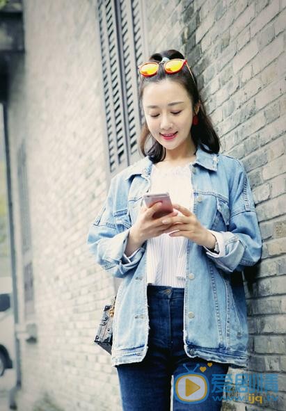 李依晓街拍 李依晓高清写真_李依晓高清剧照