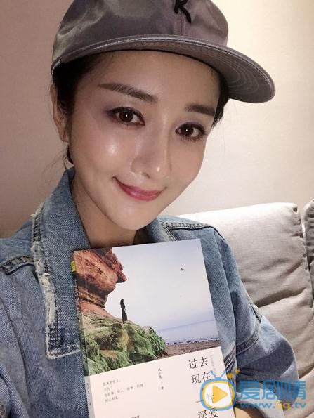 李依晓生活照 李依晓高清写真_李依晓高清剧照
