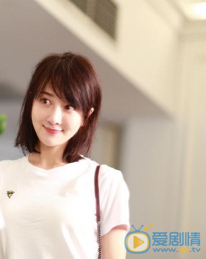 李依晓生活照 李依晓高清写真_李依晓高清剧照