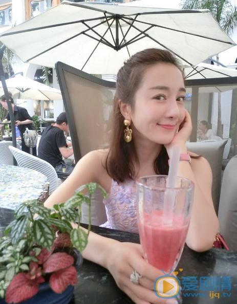 李依晓生活照 李依晓高清写真_李依晓高清剧照