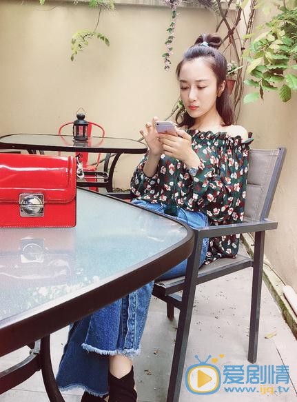 李依晓生活照 李依晓高清写真_李依晓高清剧照