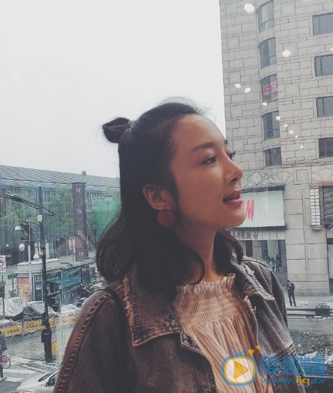 李依晓生活照 李依晓高清写真_李依晓高清剧照