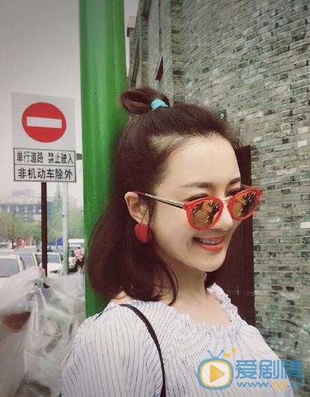 李依晓生活照 李依晓高清写真_李依晓高清剧照