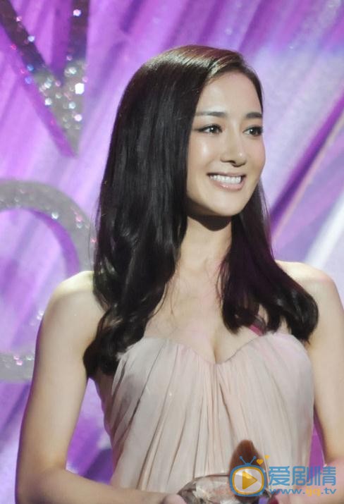 李依晓活动照 李依晓高清写真_李依晓高清剧照