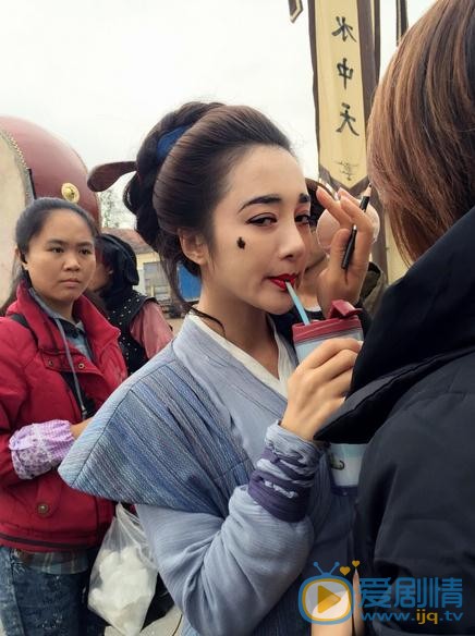 李依晓片场照 李依晓高清写真_李依晓高清剧照