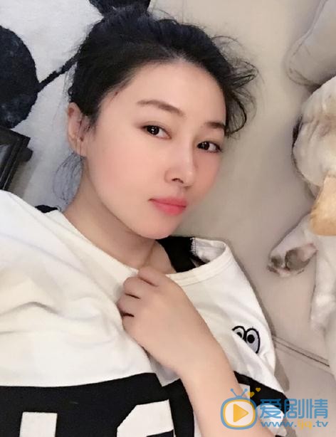 贾晓晨生活照 贾晓晨高清写真_贾晓晨高清剧照