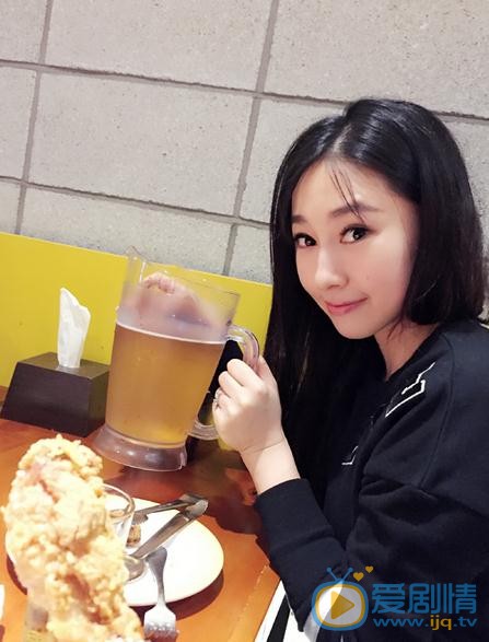 贾晓晨生活照 贾晓晨高清写真_贾晓晨高清剧照