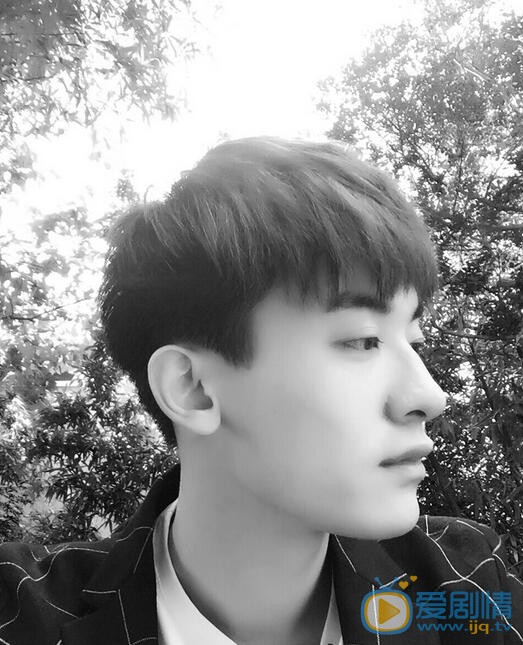赵志伟生活照 赵志伟高清写真_赵志伟高清剧照