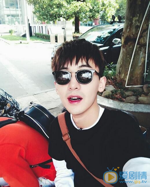 赵志伟日常帅照 赵志伟高清写真_赵志伟高清剧照