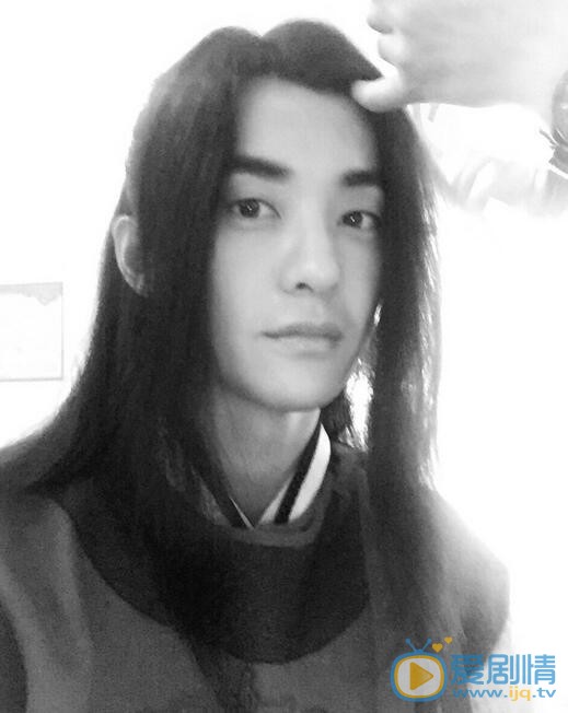 赵志伟日常帅照 赵志伟高清写真_赵志伟高清剧照