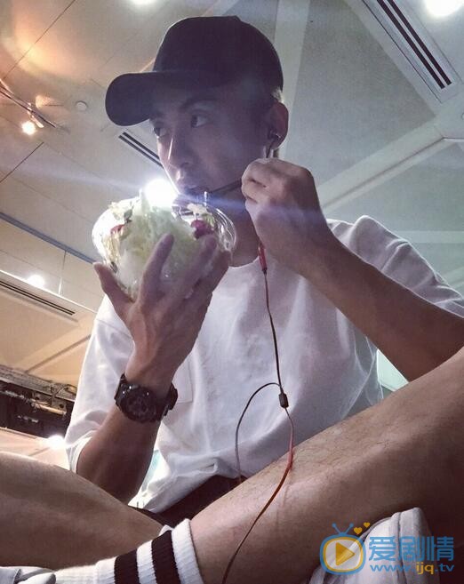 赵志伟日常帅照 赵志伟高清写真_赵志伟高清剧照