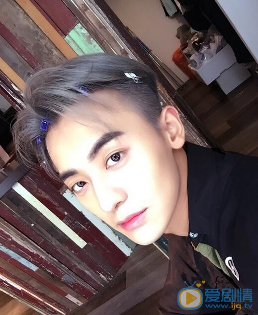 赵志伟日常帅照 赵志伟高清写真_赵志伟高清剧照
