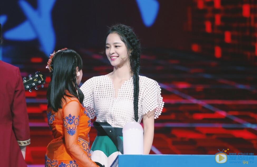 李莎旻子《汉语桥》节目照 李莎旻子高清写真_李莎旻子高清剧照