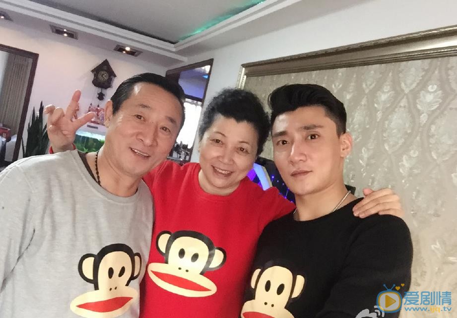 刘长德生活照 刘长德高清写真_刘长德高清剧照