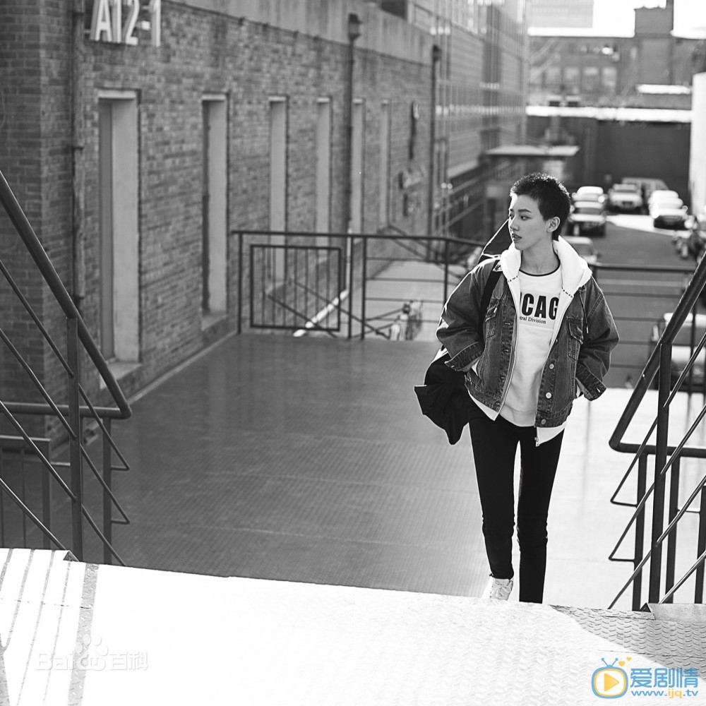 王鹤润短发帅气写真 王鹤润高清写真_王鹤润高清剧照