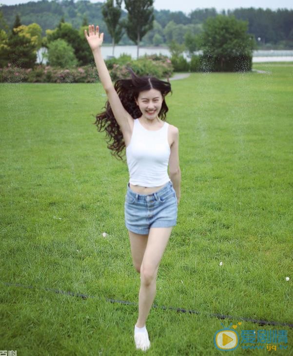 王鹤润甜美写真 王鹤润高清写真_王鹤润高清剧照