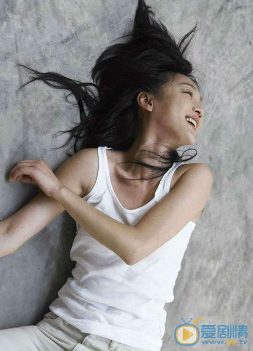 周迅周末画报杂志照 周迅高清写真_周迅高清剧照
