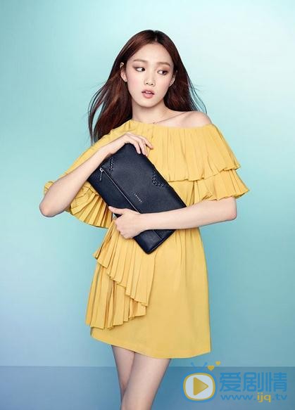 李圣经写真 李圣经高清写真_李圣经高清剧照