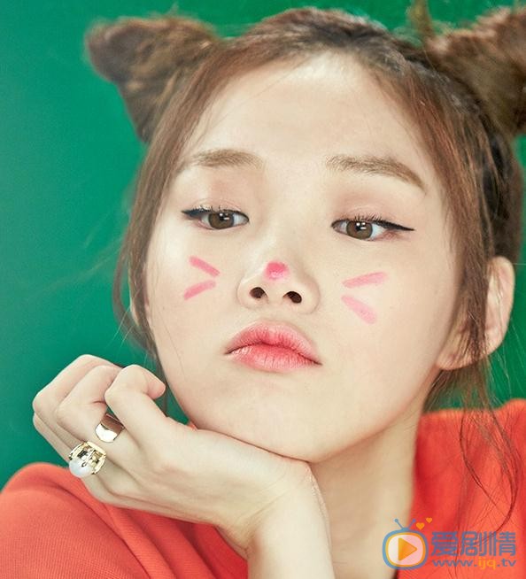 李圣经Moonshot代言照 李圣经高清写真_李圣经高清剧照