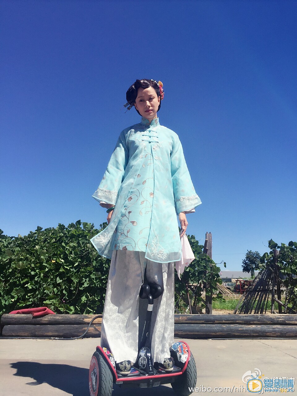 倪虹洁片场照 倪虹洁高清写真_倪虹洁高清剧照