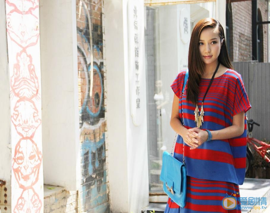 韩雨芹时尚街拍大片 韩雨芹高清写真_韩雨芹高清剧照