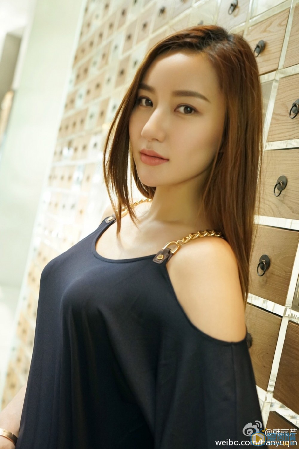 韩雨芹时尚街拍大片 韩雨芹高清写真_韩雨芹高清剧照