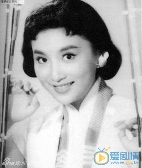 《神殿侠侣》小龙女原型夏梦离世，系金庸梦中情人
