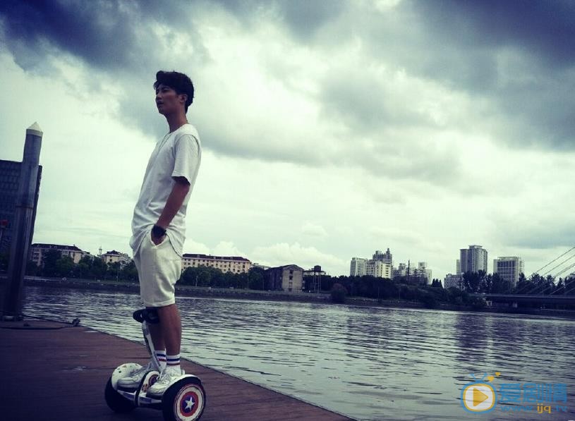 萧浩冉旅行照 萧浩冉高清写真_萧浩冉高清剧照