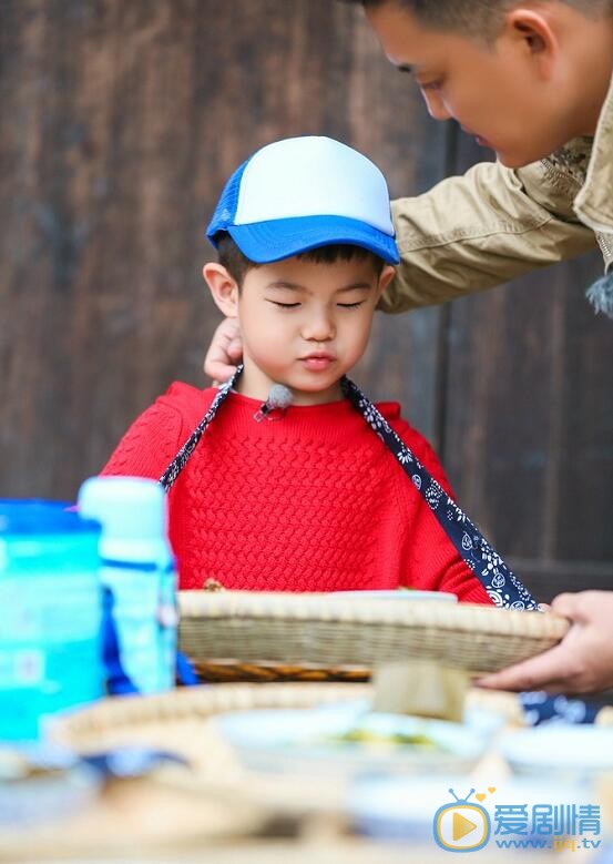 安吉《爸爸去哪儿4》照 安吉高清写真_安吉高清剧照