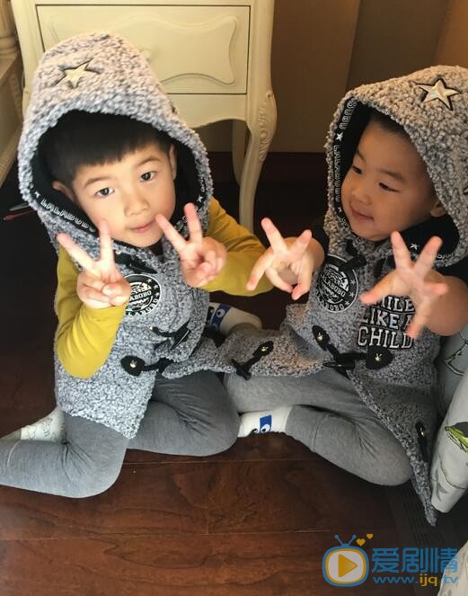 安吉安吉小鱼儿合照 安吉高清写真_安吉高清剧照