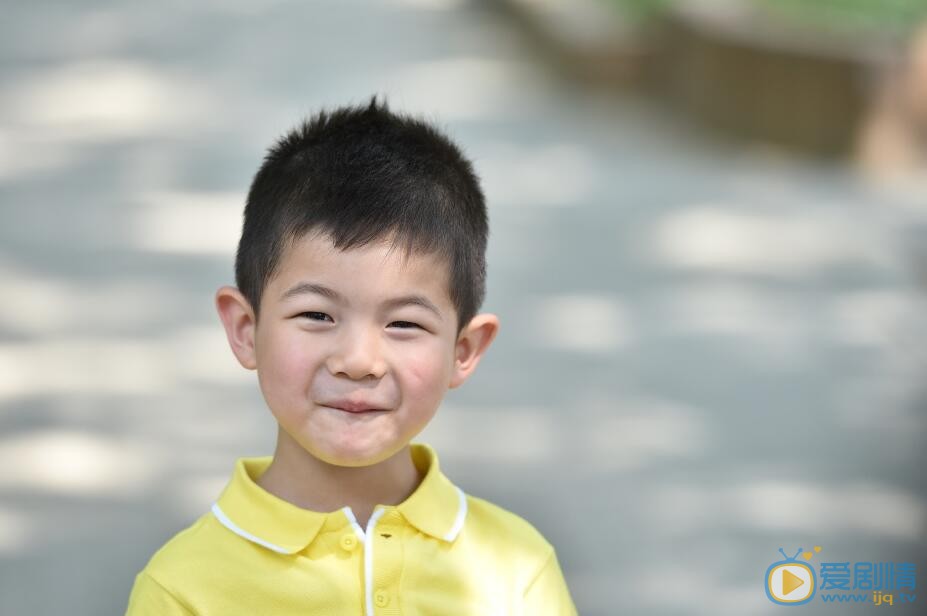 安吉小小男子汉 安吉高清写真_安吉高清剧照