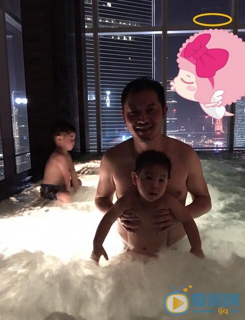安吉安吉沙溢合照 安吉高清写真_安吉高清剧照